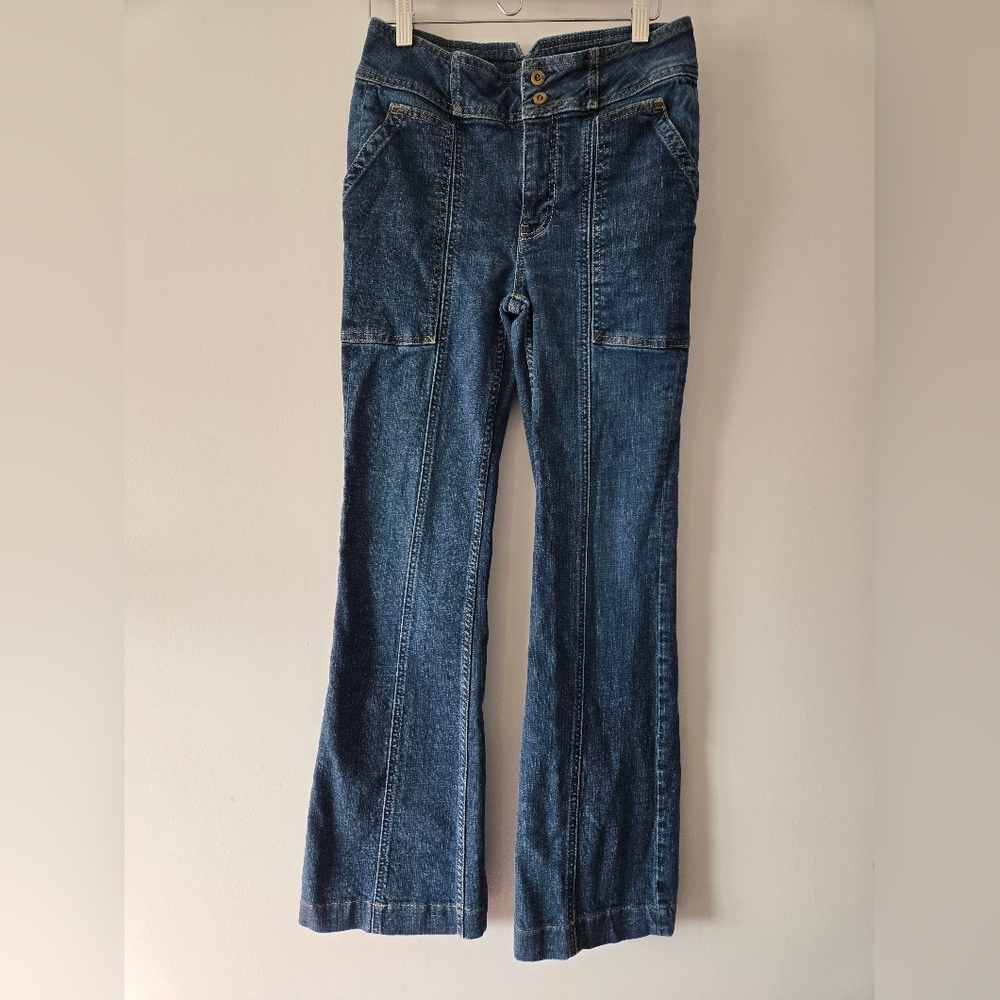 Pilcro And The Letterpress  High Rise Trouser Bootcut Denim Blue Jeans. Size 27